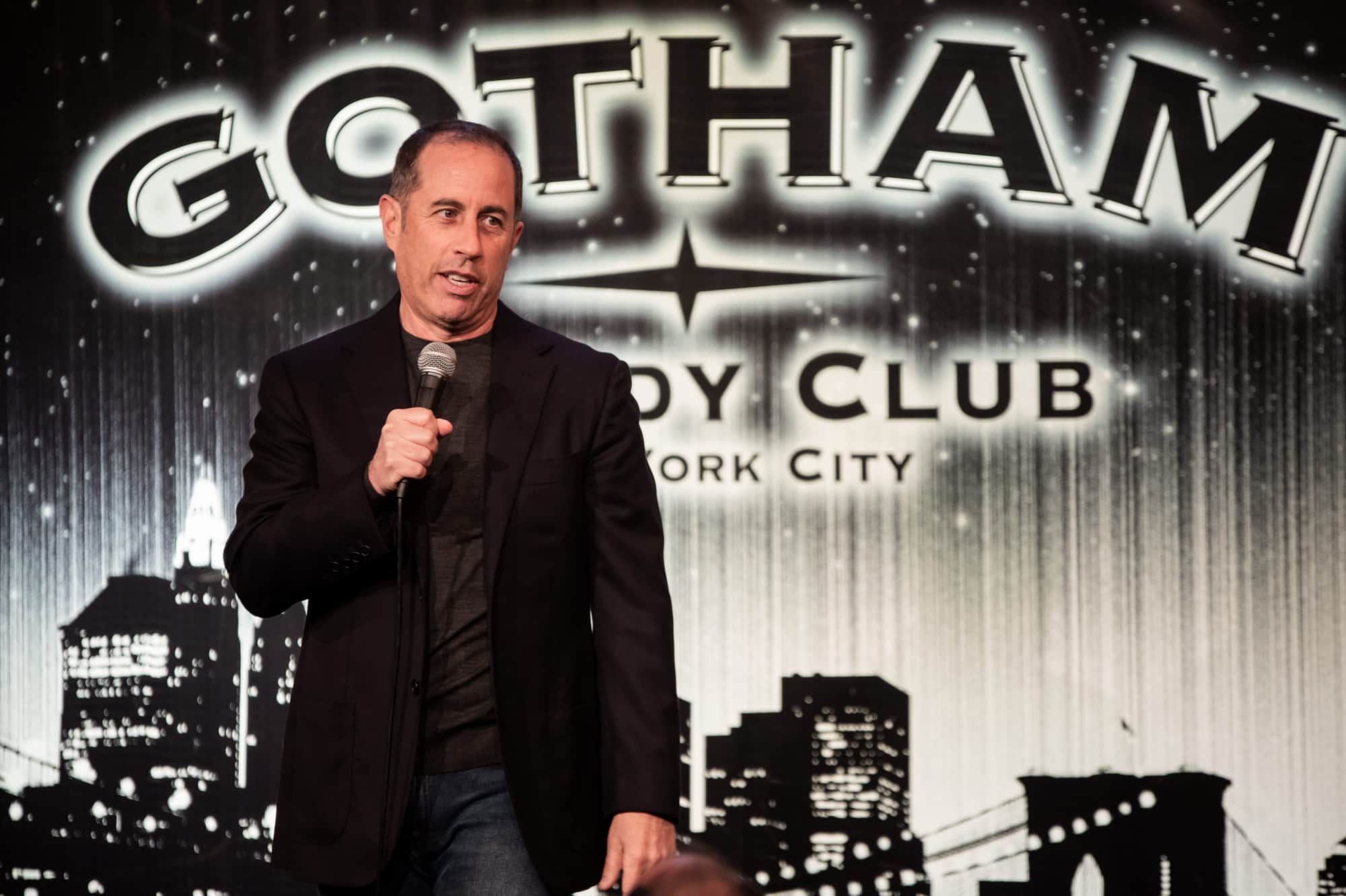 66b93f94f8862df02a752b23_Seinfeld2-p-2000 Standup Comedian