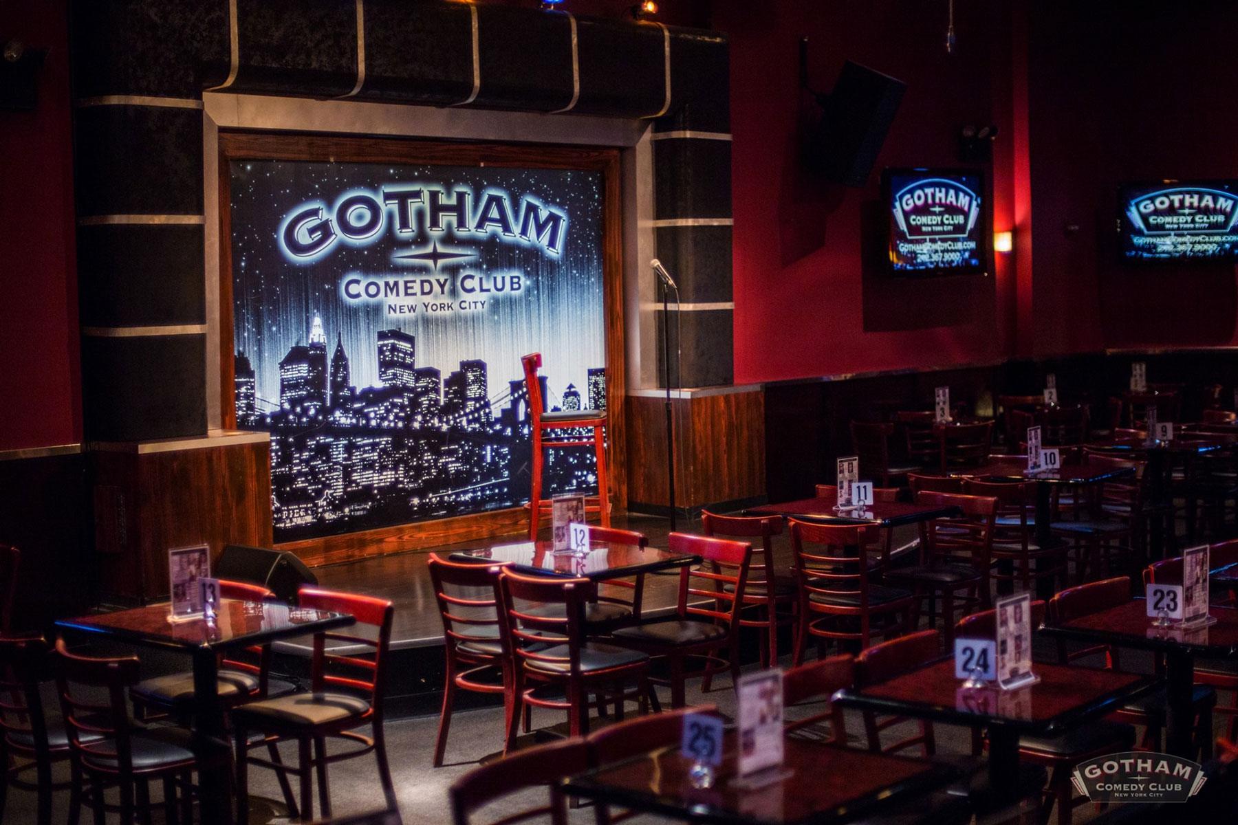 homebanner a stage bar of gotham comedy club